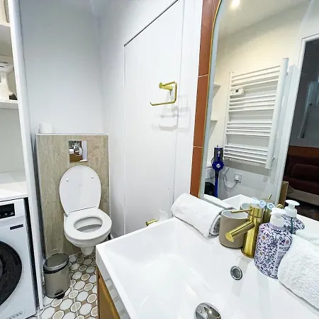 Ps - Lovely - Historic Center - Very Quiet شقة